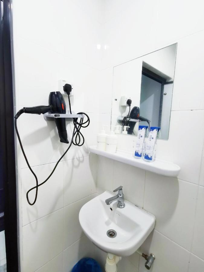 Gurney Coast Guest House By Sky Hive George Town Esterno foto