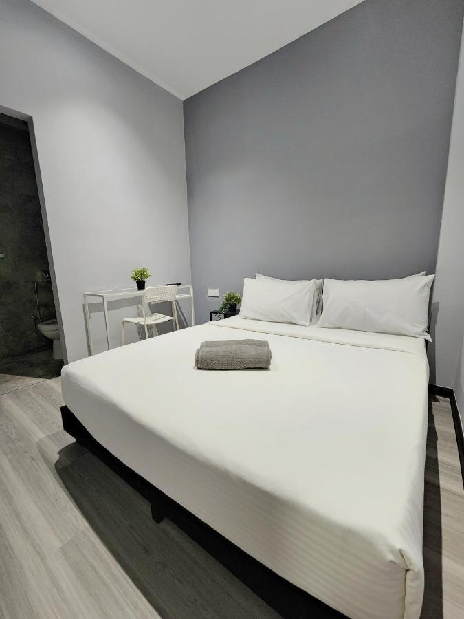 Gurney Coast Guest House By Sky Hive George Town Esterno foto