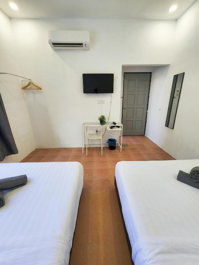 Gurney Coast Guest House By Sky Hive George Town Esterno foto