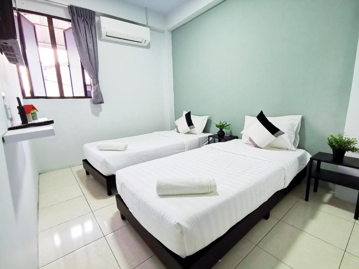 Gurney Coast Guest House By Sky Hive George Town Esterno foto