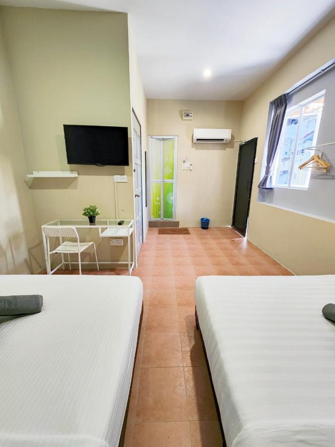 Gurney Coast Guest House By Sky Hive George Town Esterno foto