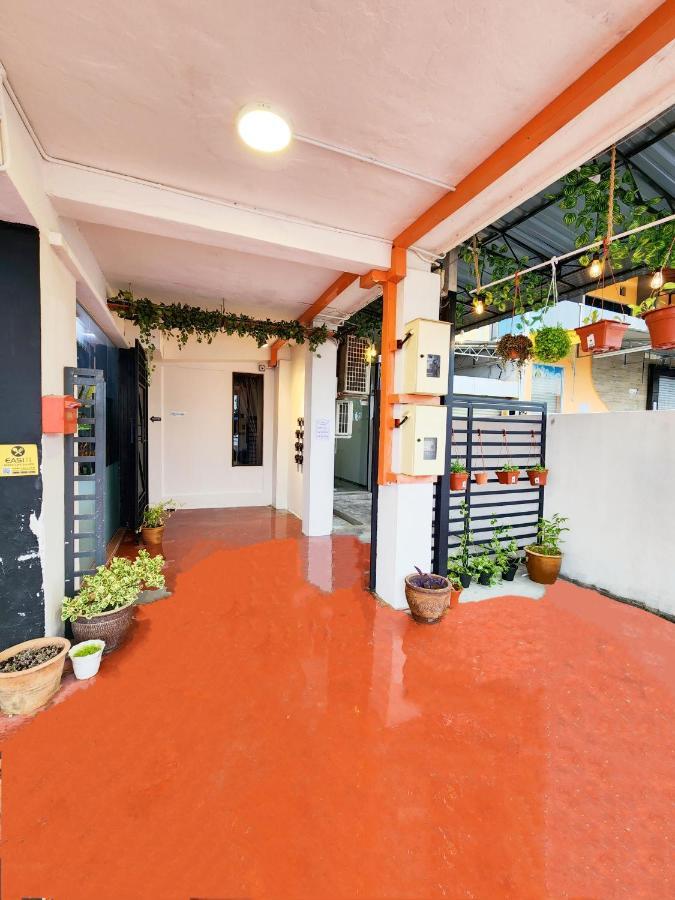 Gurney Coast Guest House By Sky Hive George Town Esterno foto